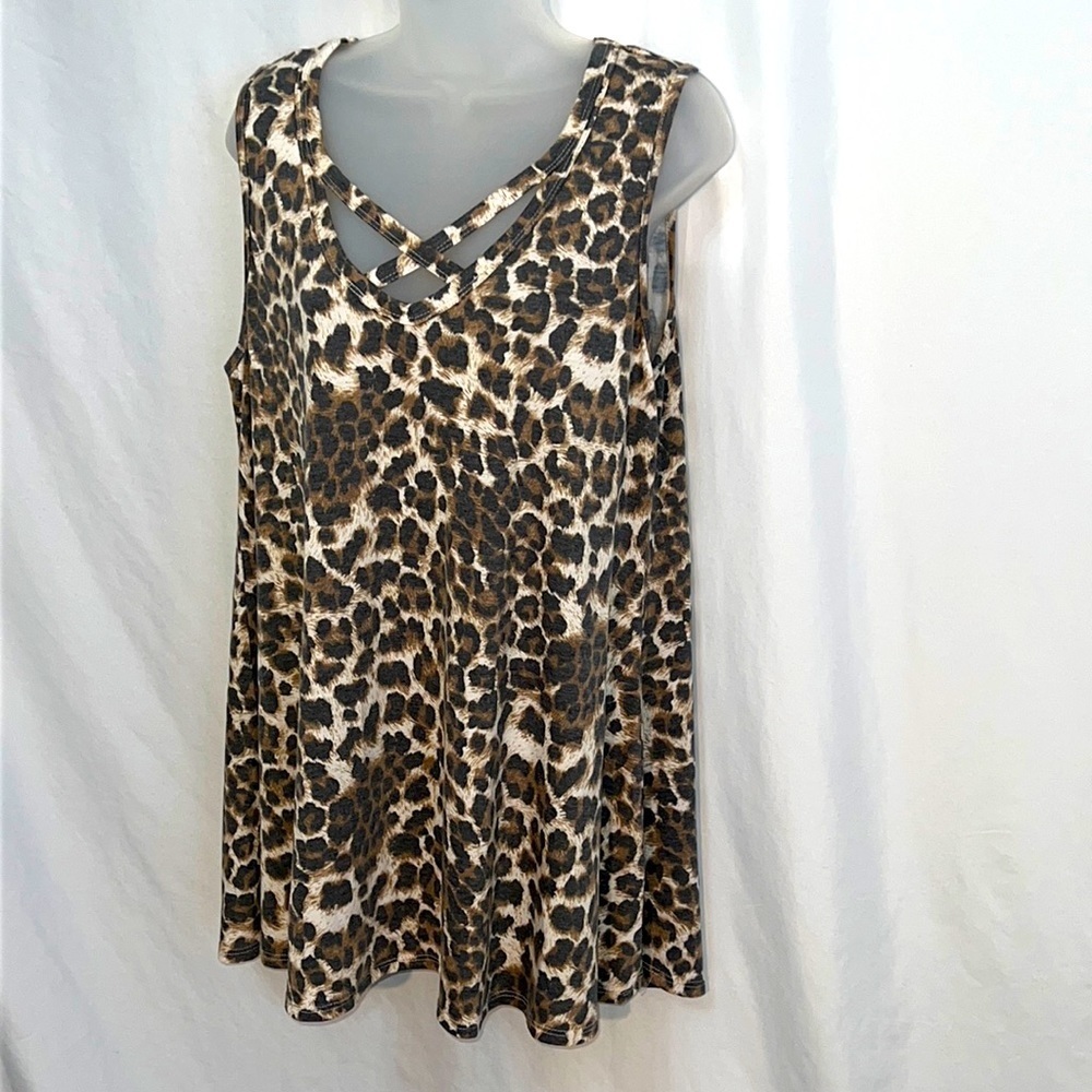 Lime and Chili Women Brown Leopard Sleeveless V Neck Baby Doll Top Size L NWT